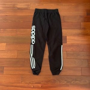 Adidas sweatpants youth medium